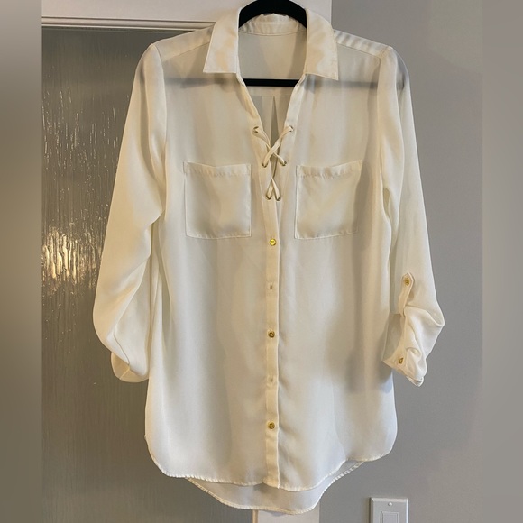 Kismet Cream White Button Down Blouse, Gold Hardware, 3/4 Sleeves, Size Small - Picture 2 of 4